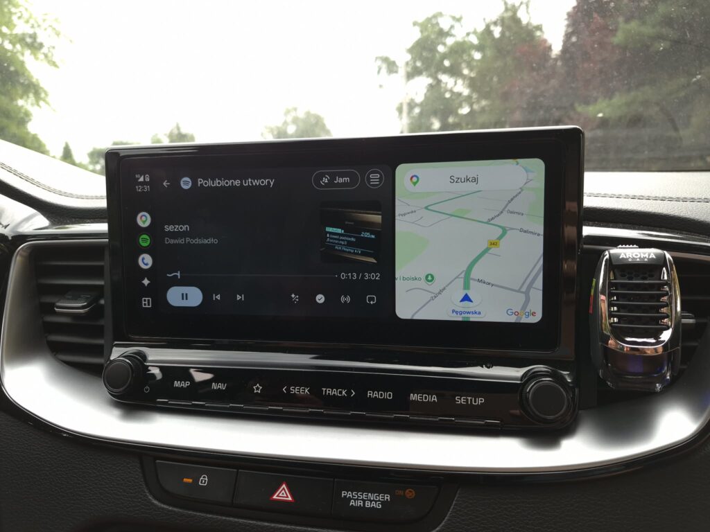 panel android auto w kia ceed