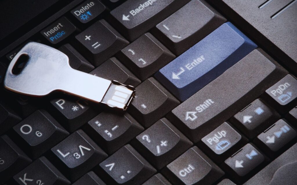passkey na klawiaturze lapotopa
